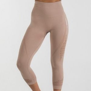 GYMSHARK High Waisted Cropped Seamless Leggings